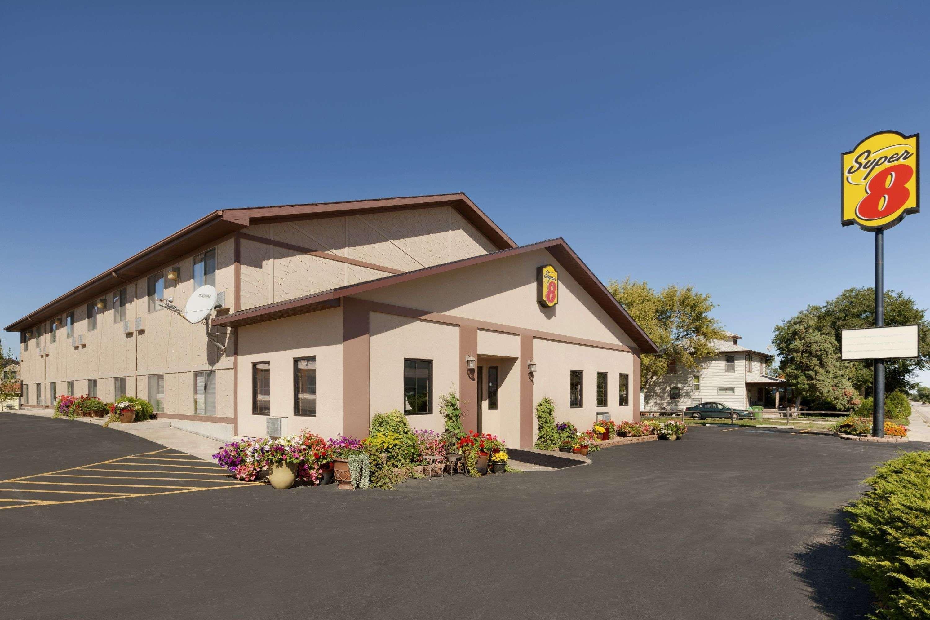 Super 8 By Wyndham Wall Exterior photo