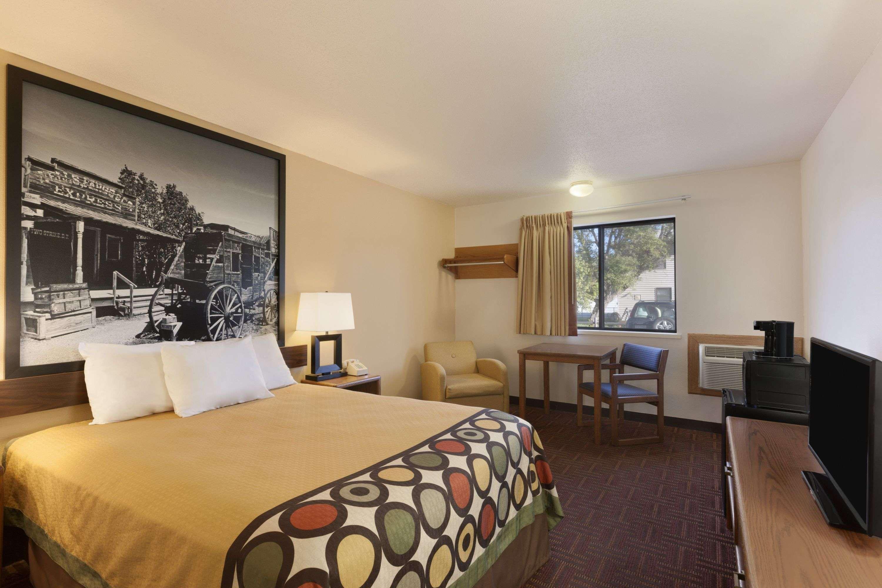 Super 8 By Wyndham Wall Exterior photo