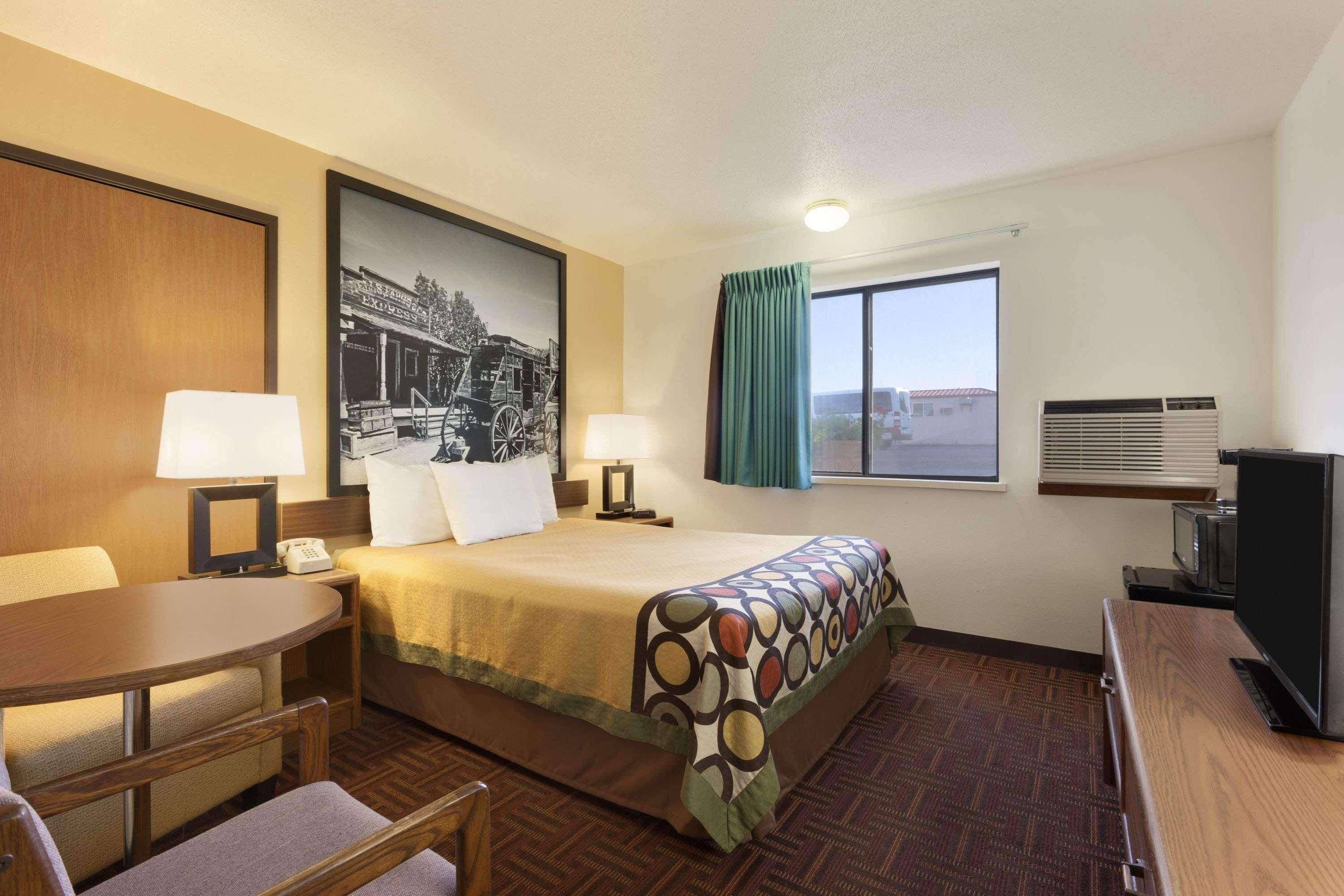 Super 8 By Wyndham Wall Exterior photo
